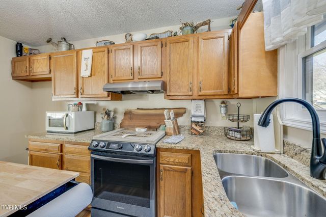 107 Summerview Court, Kingsport, TN 37663