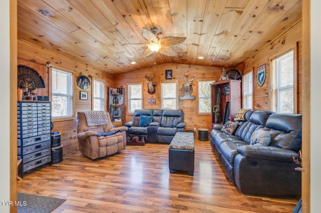 107 Summerview Court, Kingsport, TN 37663