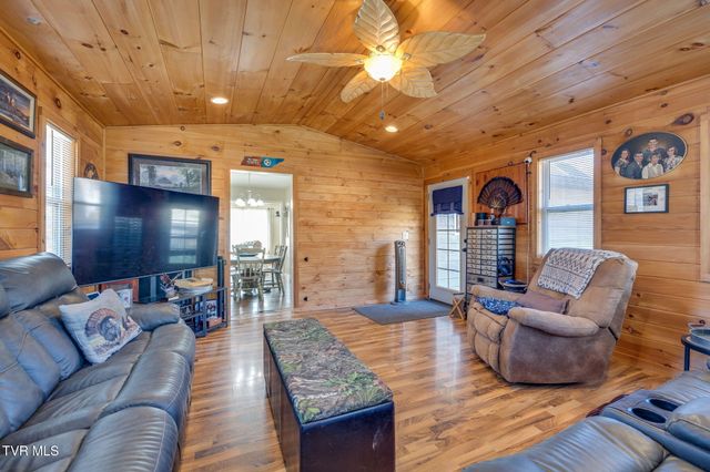 107 Summerview Court, Kingsport, TN 37663