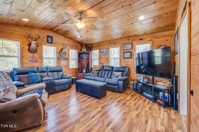 107 Summerview Court, Kingsport, TN 37663