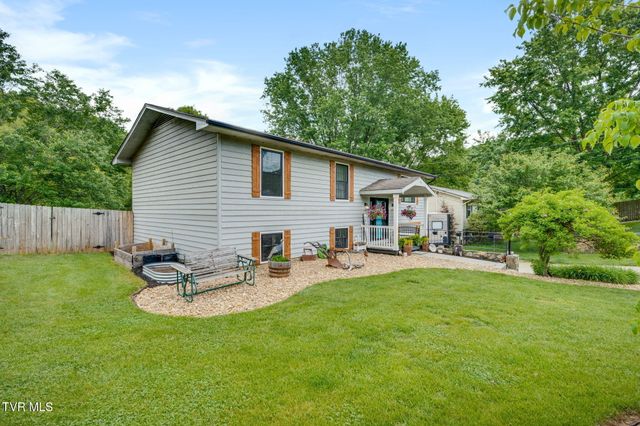 107 Summerview Court, Kingsport, TN 37663