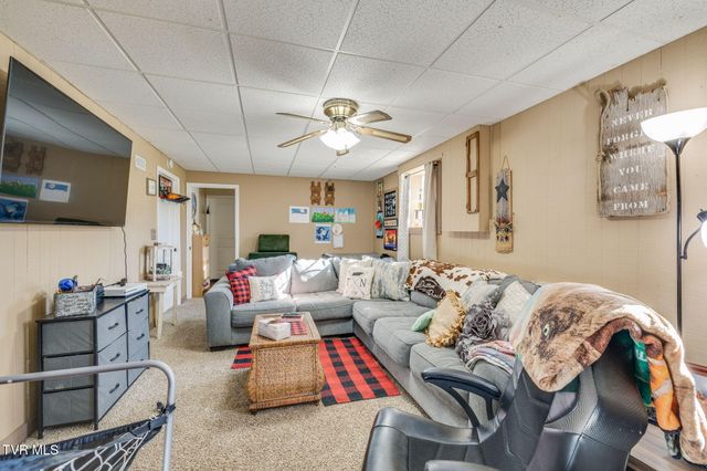 107 Summerview Court, Kingsport, TN 37663