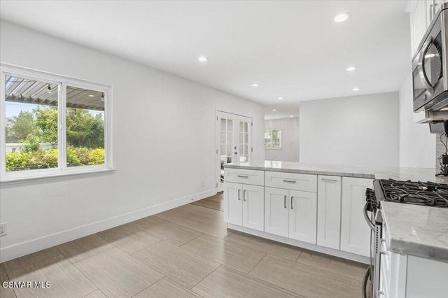 7740 Mclaren Avenue, Canoga Park, CA 91304