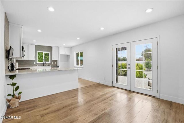 7740 Mclaren Avenue, Canoga Park, CA 91304