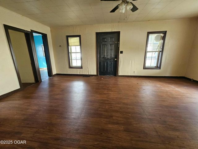 514 W Macon Street, Carthage, MO 64836