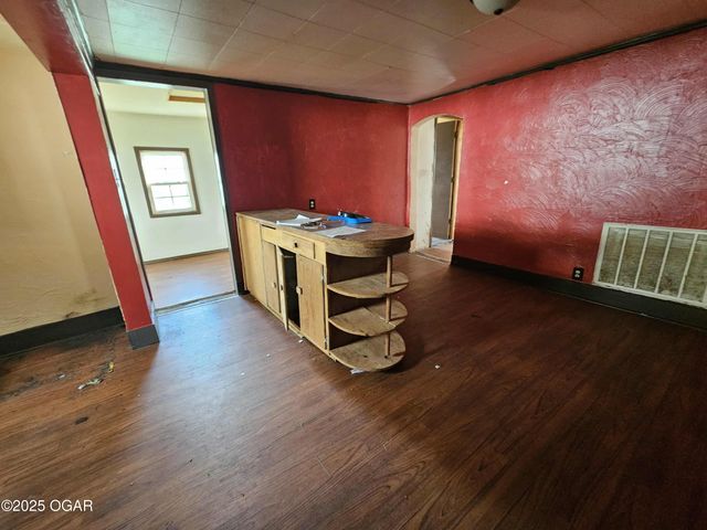 514 W Macon Street, Carthage, MO 64836