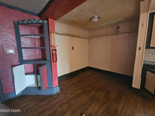 514 W Macon Street, Carthage, MO 64836