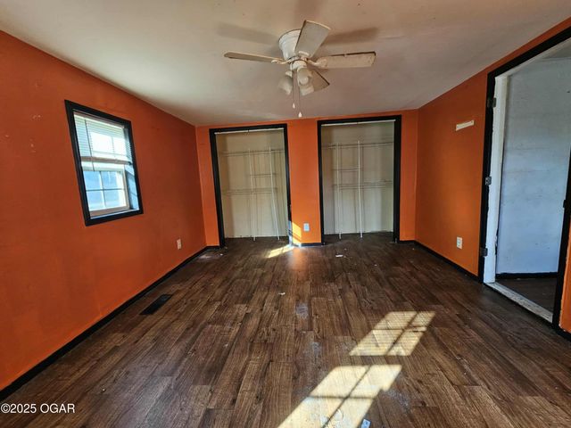 514 W Macon Street, Carthage, MO 64836