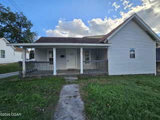 514 W Macon Street, Carthage, MO 64836