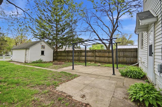 903 11th Avenue SW, Austin, MN 55912