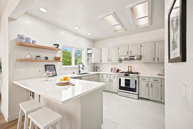 195 Pleasant Valley Drive, Walnut Creek, CA 94597