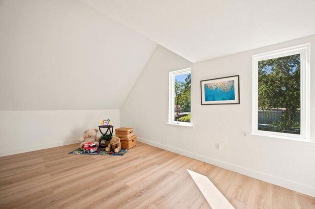 195 Pleasant Valley Drive, Walnut Creek, CA 94597