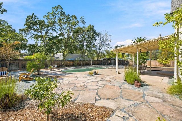 195 Pleasant Valley Drive, Walnut Creek, CA 94597
