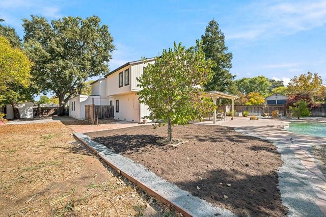 195 Pleasant Valley Drive, Walnut Creek, CA 94597