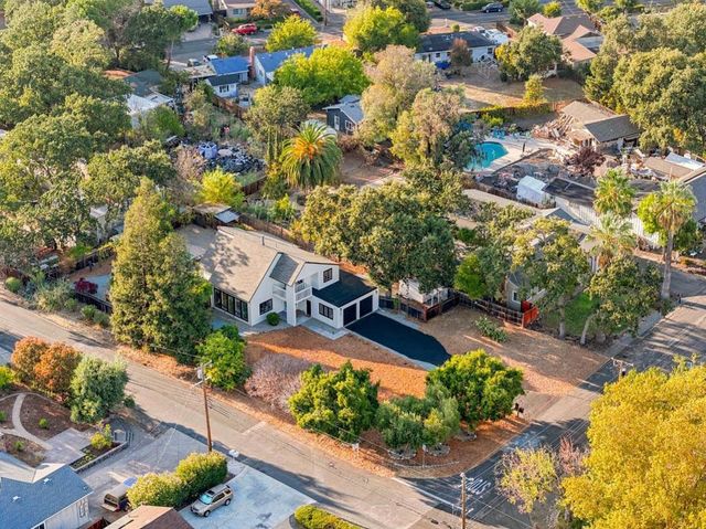 195 Pleasant Valley Drive, Walnut Creek, CA 94597