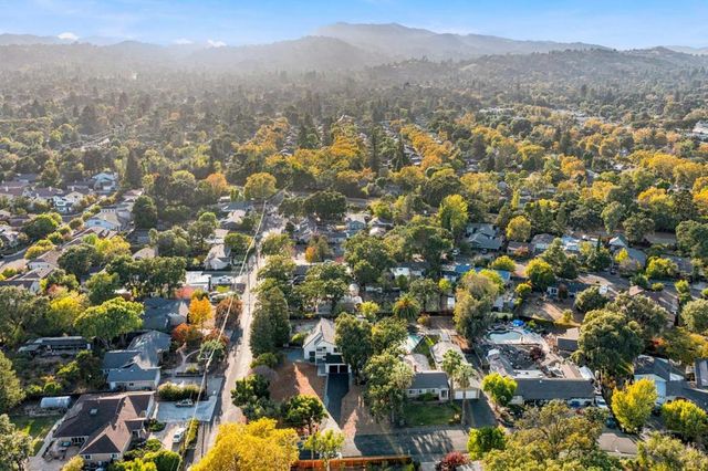 195 Pleasant Valley Drive, Walnut Creek, CA 94597