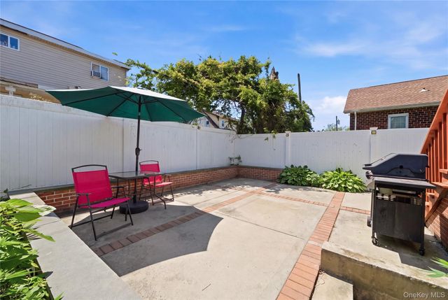 50 E Pine Street, Long Beach, NY 11561