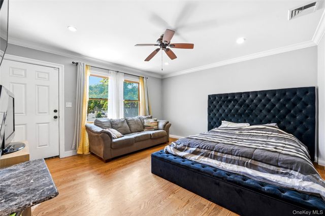 50 E Pine Street, Long Beach, NY 11561