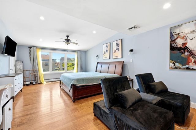 50 E Pine Street, Long Beach, NY 11561