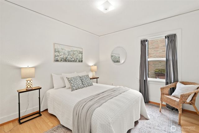 6716 37th Avenue SW, Seattle, WA 98126