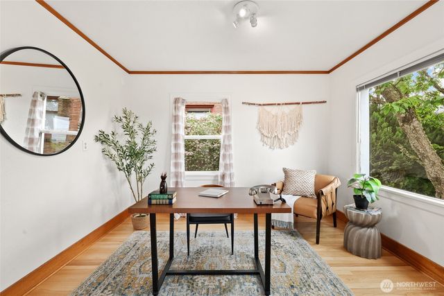 6716 37th Avenue SW, Seattle, WA 98126