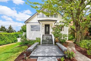6716 37th Avenue SW, Seattle, WA 98126