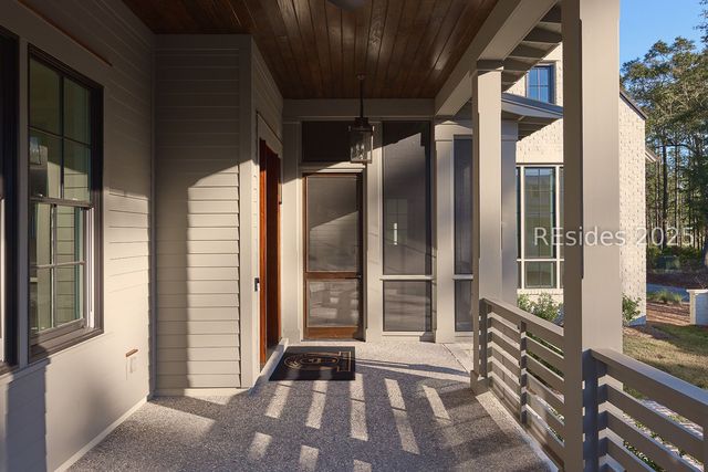 14 Lyonia St, Bluffton, SC 29910