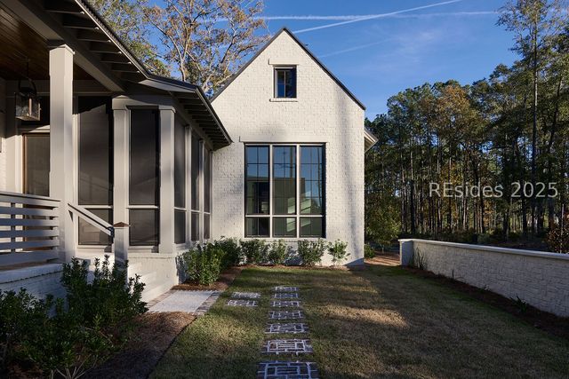 14 Lyonia St, Bluffton, SC 29910