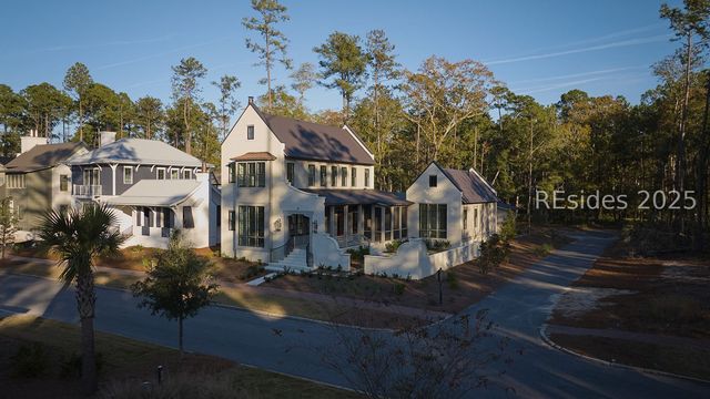 14 Lyonia St, Bluffton, SC 29910