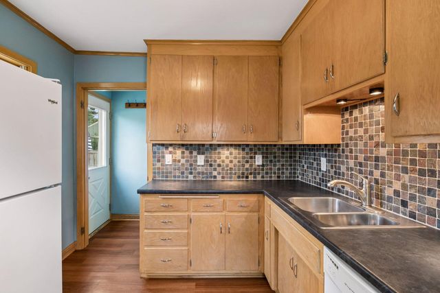 5912 10th Avenue S, Minneapolis, MN 55417