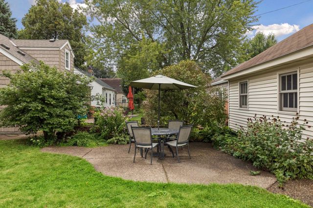 5912 10th Avenue S, Minneapolis, MN 55417