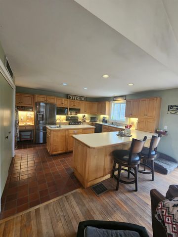 27 Bear Pond Road, Canaan, NH 03741