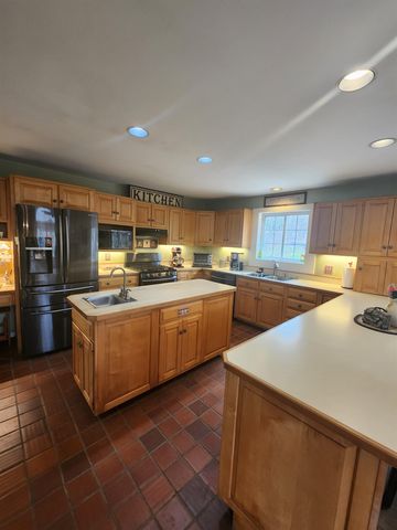 27 Bear Pond Road, Canaan, NH 03741