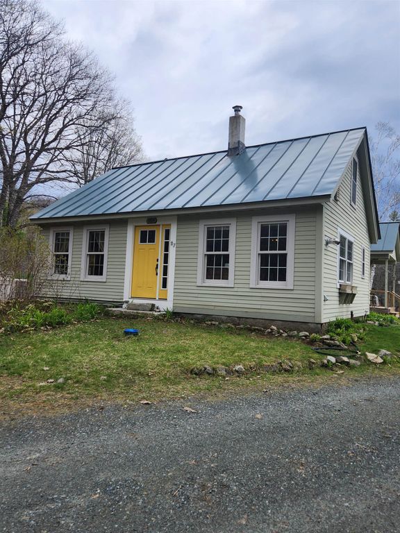 27 Bear Pond Road, Canaan, NH 03741