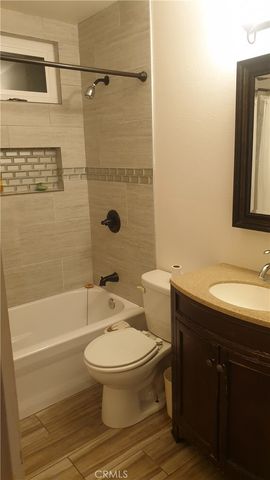 12117 Van Nuys, Sylmar, CA 91342