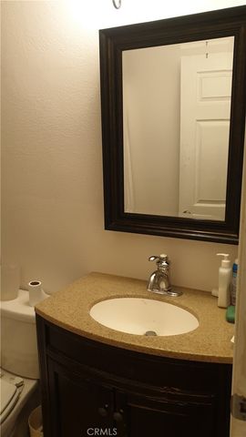 12117 Van Nuys, Sylmar, CA 91342