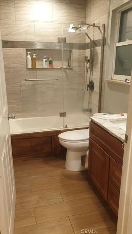 12117 Van Nuys, Sylmar, CA 91342