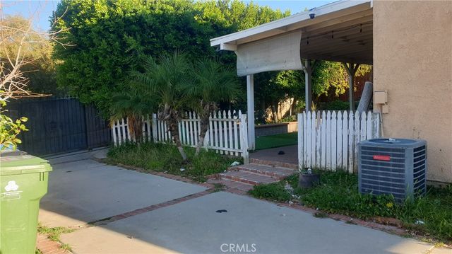 12117 Van Nuys, Sylmar, CA 91342