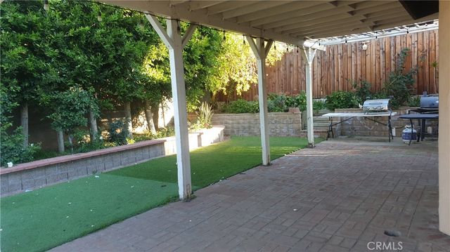 12117 Van Nuys, Sylmar, CA 91342