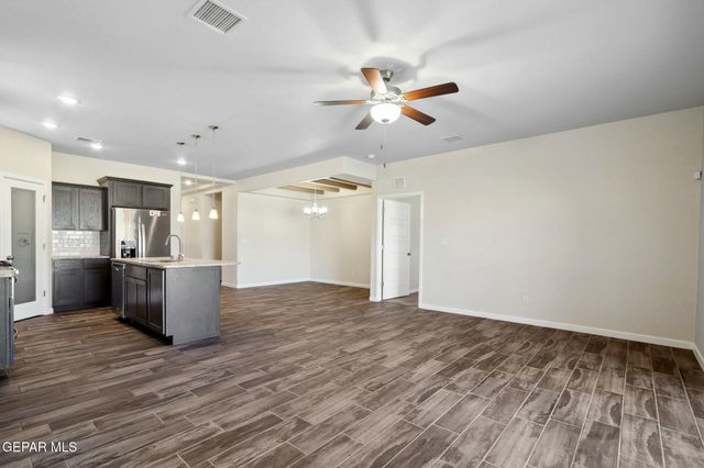 6921 BROWN MESQUITE Lane, El Paso, TX 79934