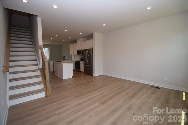 4810 Chastain Avenue, Charlotte, NC 28217