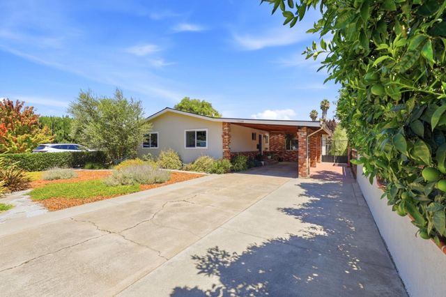 7208 Carmel Street, Gilroy, CA 95020