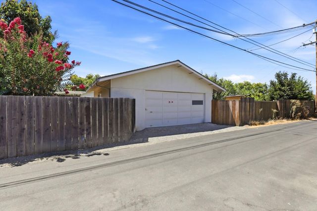 7208 Carmel Street, Gilroy, CA 95020