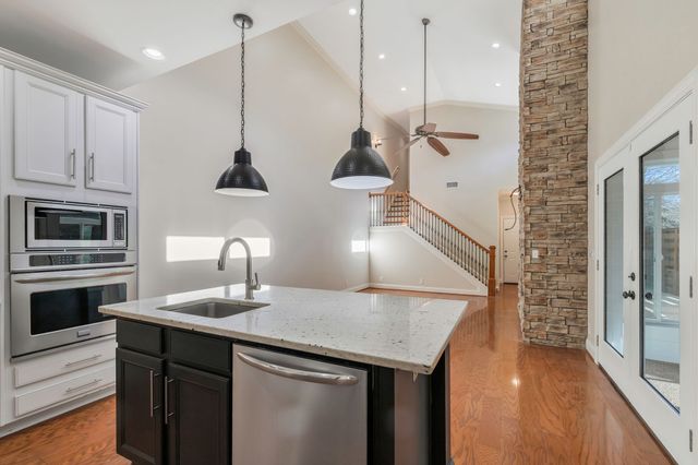 132 Pennystone Cir, Franklin, TN 37067