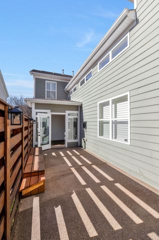 132 Pennystone Cir, Franklin, TN 37067