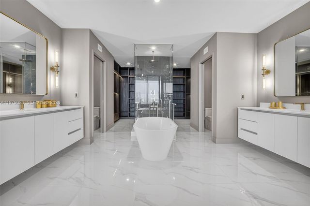 711 NE 23rd Ter PH-5904, Miami, FL 33137