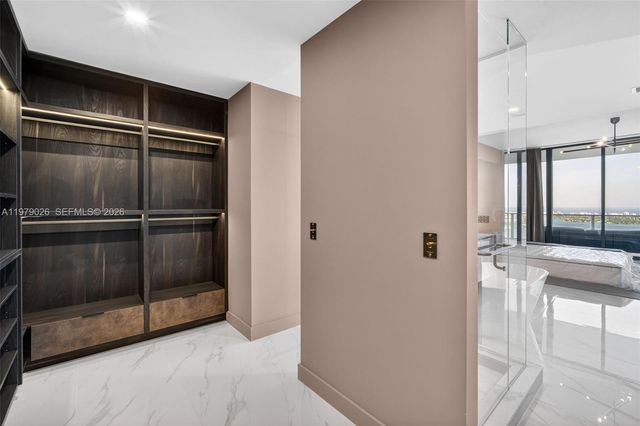 711 NE 23rd Ter PH-5904, Miami, FL 33137