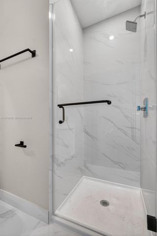 711 NE 23rd Ter PH-5904, Miami, FL 33137