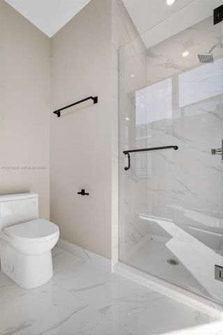 711 NE 23rd Ter PH-5904, Miami, FL 33137