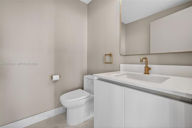 711 NE 23rd Ter PH-5904, Miami, FL 33137